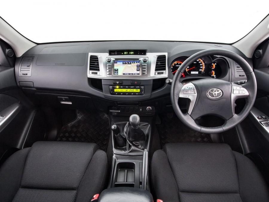  Toyota Hilux SR5 Xtra Cab 4x4 2011 года  (AU) (фото 4 из 5)